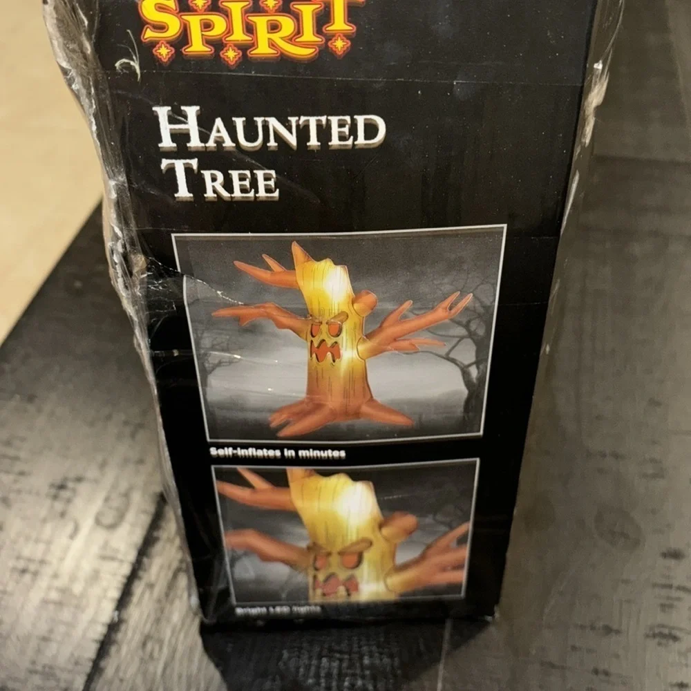 Spirit Halloween Outdoor Airblown Inflatable Creepy Haunted Tree​​​ Decoration​​